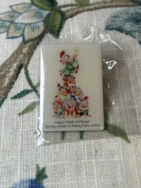 Disney Pin Happy "Heigh-Ho"lidays Magical Holiday Faire 2001 Christmas New Gift